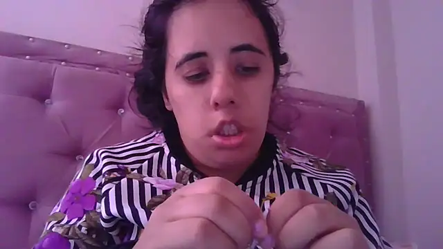 Snapshot of annarose19 chatting on 20, 3, 2025 annarose19 online show from 20, 3, 2025