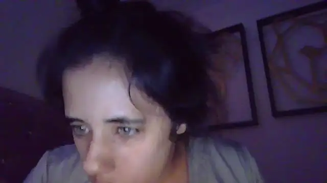 Snapshot of annarose19 chatting on 12, 9, 2025 annarose19 online show from 12, 9, 2025