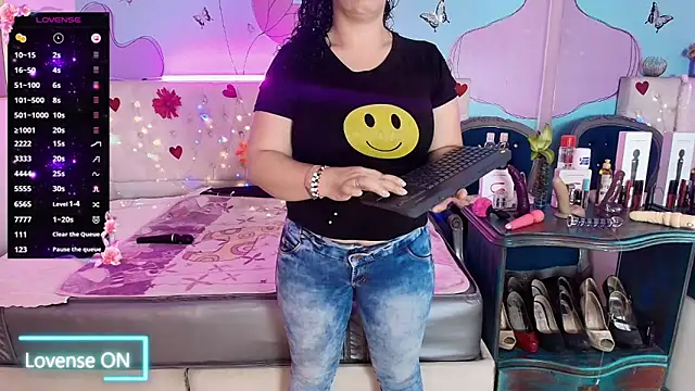 Snapshot of Zaly_mature chatting on 25, 4, 2026 Zaly mature online show from 25, 4, 2026