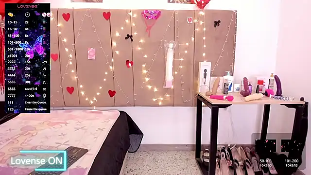 Zaly mature online show from 28, 10, 2025