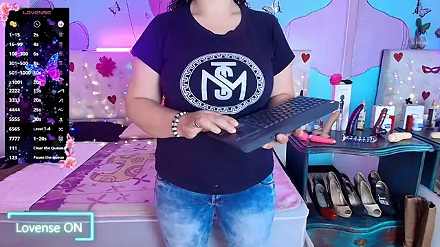 Zaly mature online show from 21, 7, 2026