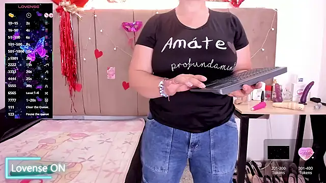 Zaly mature online show from 17, 10, 2025