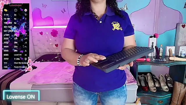 Zaly mature online show from 8, 7, 2026