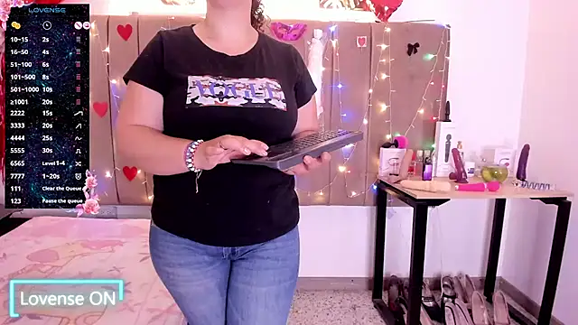 Zaly mature online show from 30, 11, 2025