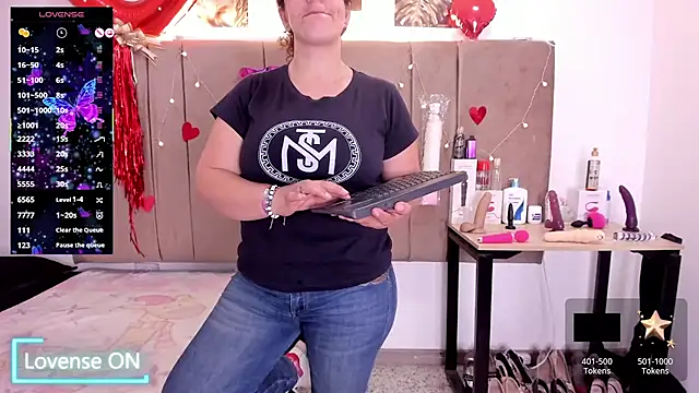 Zaly mature online show from 24, 10, 2025