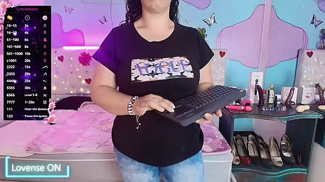 Snapshot of Zaly_mature chatting on 15, 5, 2026 Zaly mature online show from 15, 5, 2026