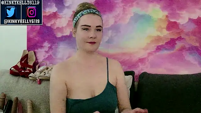 Snapshot of Kellylynn69 chatting on 15, 10, 2025 Kellylynn69 online show from 15, 10, 2025