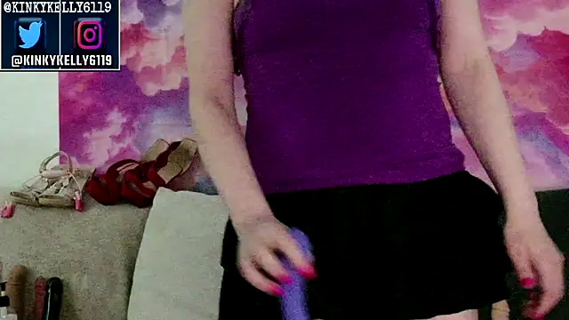 Snapshot of Kellylynn69 chatting on 13, 3, 2026 Kellylynn69 online show from 13, 3, 2026