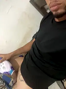 Snapshot of Mill19 chatting on 27, 9, 2025 Mill19 online show from 27, 9, 2025