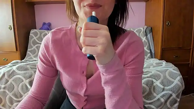 Snapshot of HolmesAriana chatting on 18, 3, 2025 HolmesAriana online show from 18, 3, 2025