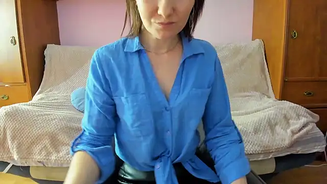 Snapshot of HolmesAriana chatting on 20, 2, 2025 HolmesAriana online show from 20, 2, 2025