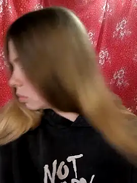 Zuli Kiska online show from 12, 4, 2026