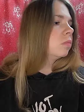 Snapshot of Zuli_Kiska chatting on 28, 5, 2026 Zuli Kiska online show from 28, 5, 2026