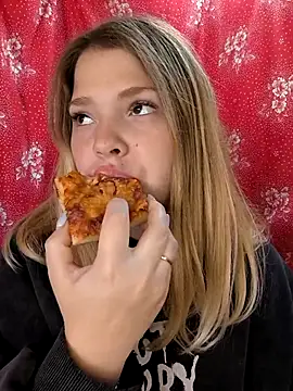 Zuli Kiska online show from 15, 10, 2025