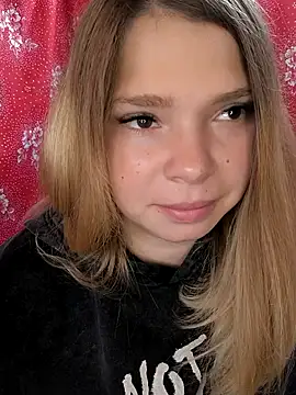 Zuli Kiska online show from 7, 10, 2025