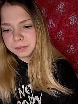 Zuli Kiska online show from 2, 12, 2025