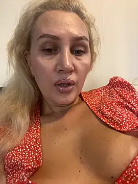 YourBlondee online show from 22, 9, 2025