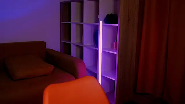 ItsAlisia online show from 31, 10, 2025