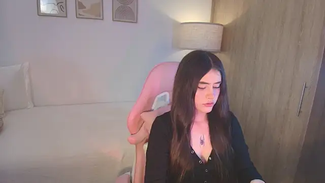 Snapshot of iriswest_ chatting on 3, 10, 2025 iriswest online show from 3, 10, 2025