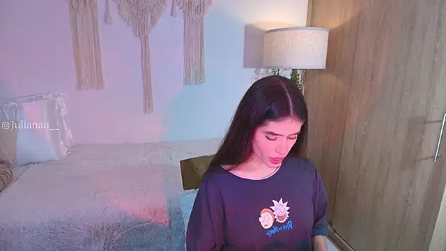 iriswest  online show from 14, 11, 2025