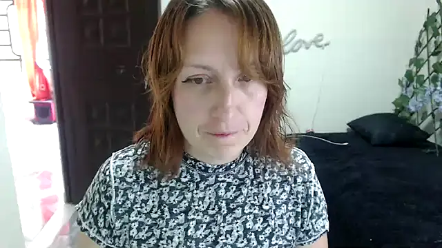 kittykalor09 online show from 25, 6, 2026
