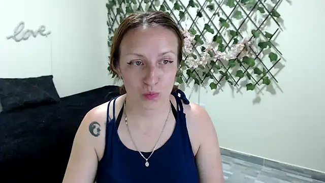 kittykalor09 online show from 15, 5, 2026