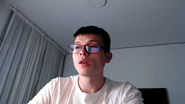 Snapshot of MathewCollin chatting on 14, 2, 2025 MathewCollin online show from 14, 2, 2025