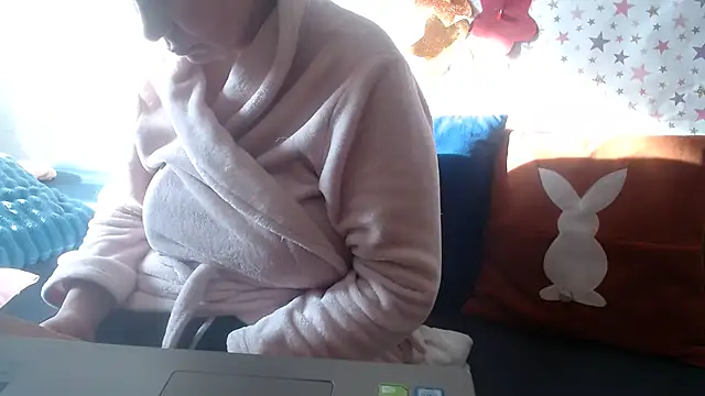 QueenLana online show from 18, 4, 2026