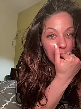 bellafreakyfun online show from 25, 3, 2026