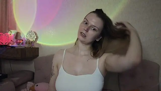 Snapshot of Vivian_Davis chatting on 6, 6, 2026 Vivian Davis online show from 6, 6, 2026