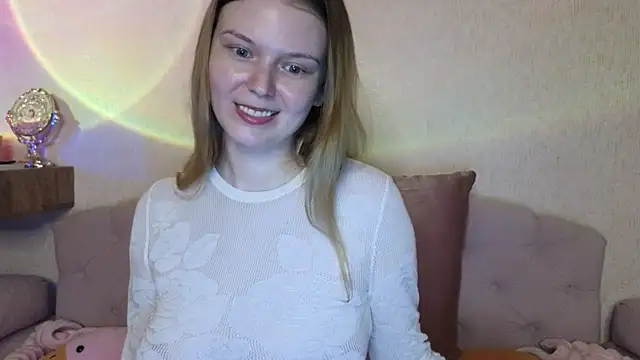 Snapshot of Vivian_Davis chatting on 24, 6, 2026 Vivian Davis online show from 24, 6, 2026
