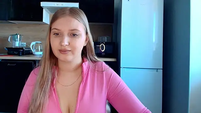 Snapshot of Adr1ana_ chatting on 8, 5, 2026 Adr1ana online show from 8, 5, 2026