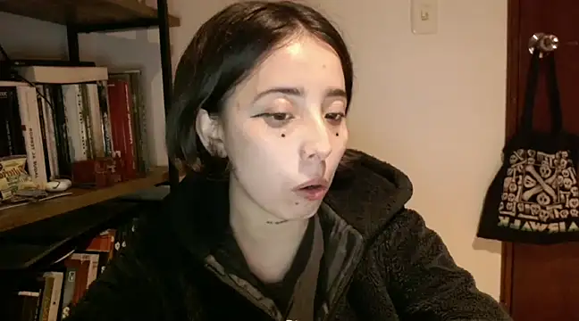 babyluna 8 8 online show from 4, 3, 2025