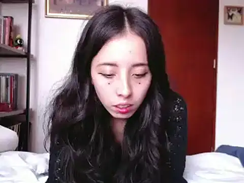 babyluna 8 8 online show from 4, 12, 2024