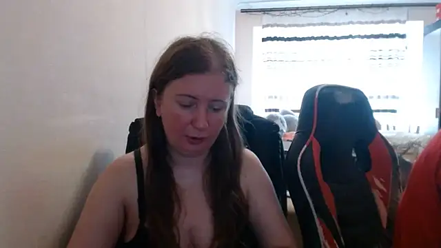 Snapshot of PeterAndJen chatting on 20, 7, 2026 PeterAndJen online show from 20, 7, 2026