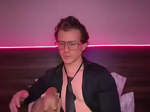 mcklister kinky feets online show from 6, 3, 2026