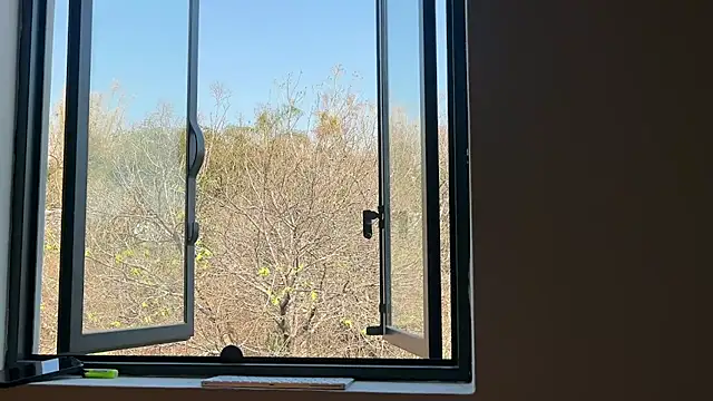 mcklister kinky feets online show from 14, 4, 2026