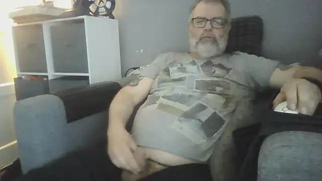 Naturistmale45 online show from 21, 4, 2026