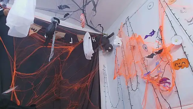 timkerbell  online show from 22, 10, 2025