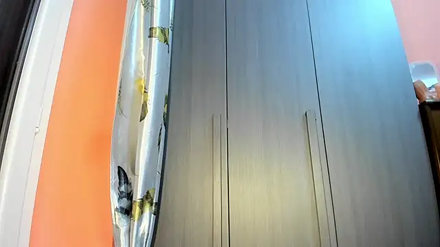 Snapshot of wanderlustxxx_ chatting on 6, 11, 2025 wanderlustxxx online show from 6, 11, 2025