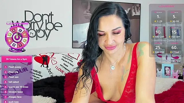 Tara Bloss online show from 11, 3, 2025