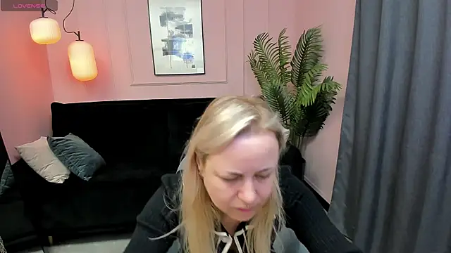 GabrielGold online show from 7, 5, 2026