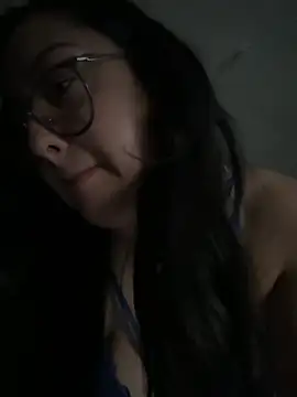 MileyGia online show from 6, 3, 2026