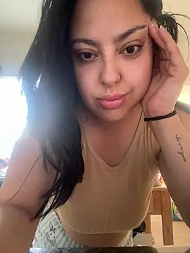 MileyGia online show from 16, 3, 2026