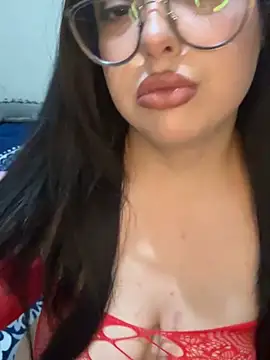 MileyGia online show from 12, 2, 2026