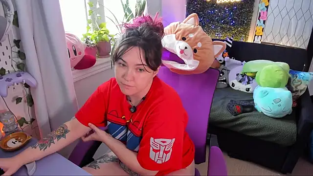 Snapshot of JennKenobi chatting on 30, 4, 2026 JennKenobi online show from 30, 4, 2026