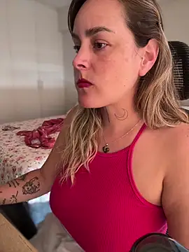 Snapshot of misslulipop chatting on 11, 3, 2025 misslulipop online show from 11, 3, 2025