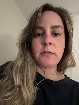 Snapshot of misslulipop chatting on 14, 3, 2025 misslulipop online show from 14, 3, 2025