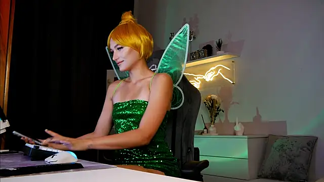 MrsTenderBeast online show from 23, 2, 2025