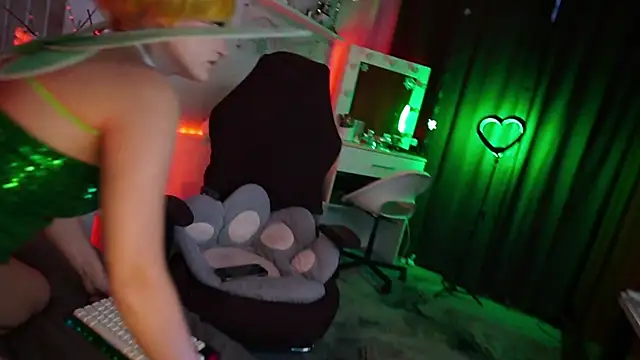 MrsTenderBeast online show from 12, 1, 2026